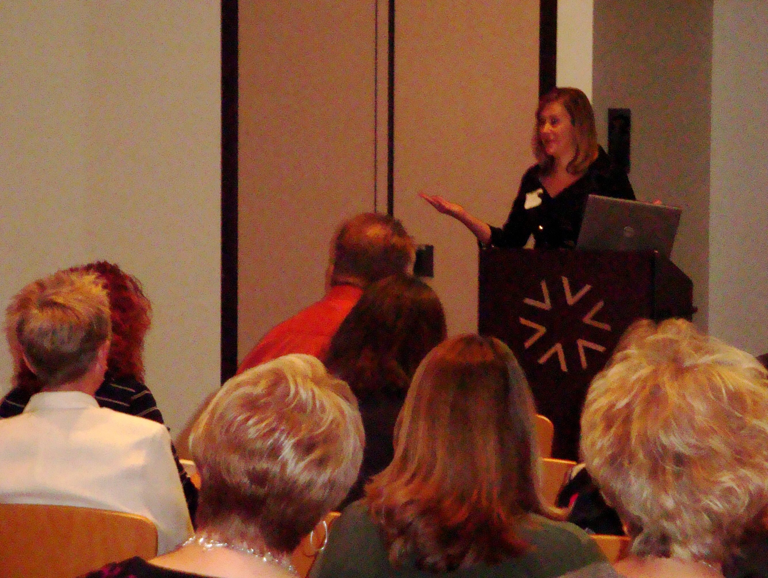 lindaworkshop Linda Welter Cohen discusses the key to effective social media strategy.